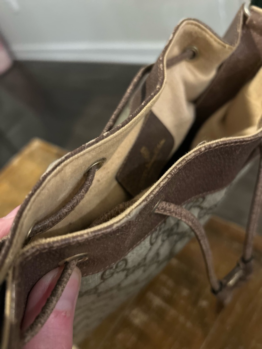 Authentic Gucci Brown GG Supreme Drawstring Crossbody Bucket Bag vintage - Picture 15 of 15